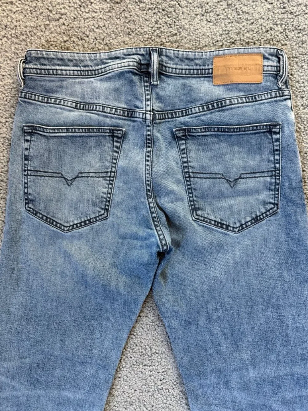 Diesel Men's Buster Model Jeans - Sz. 32x32 - Lt. Blue 084UX Wash - Excel. Cond.